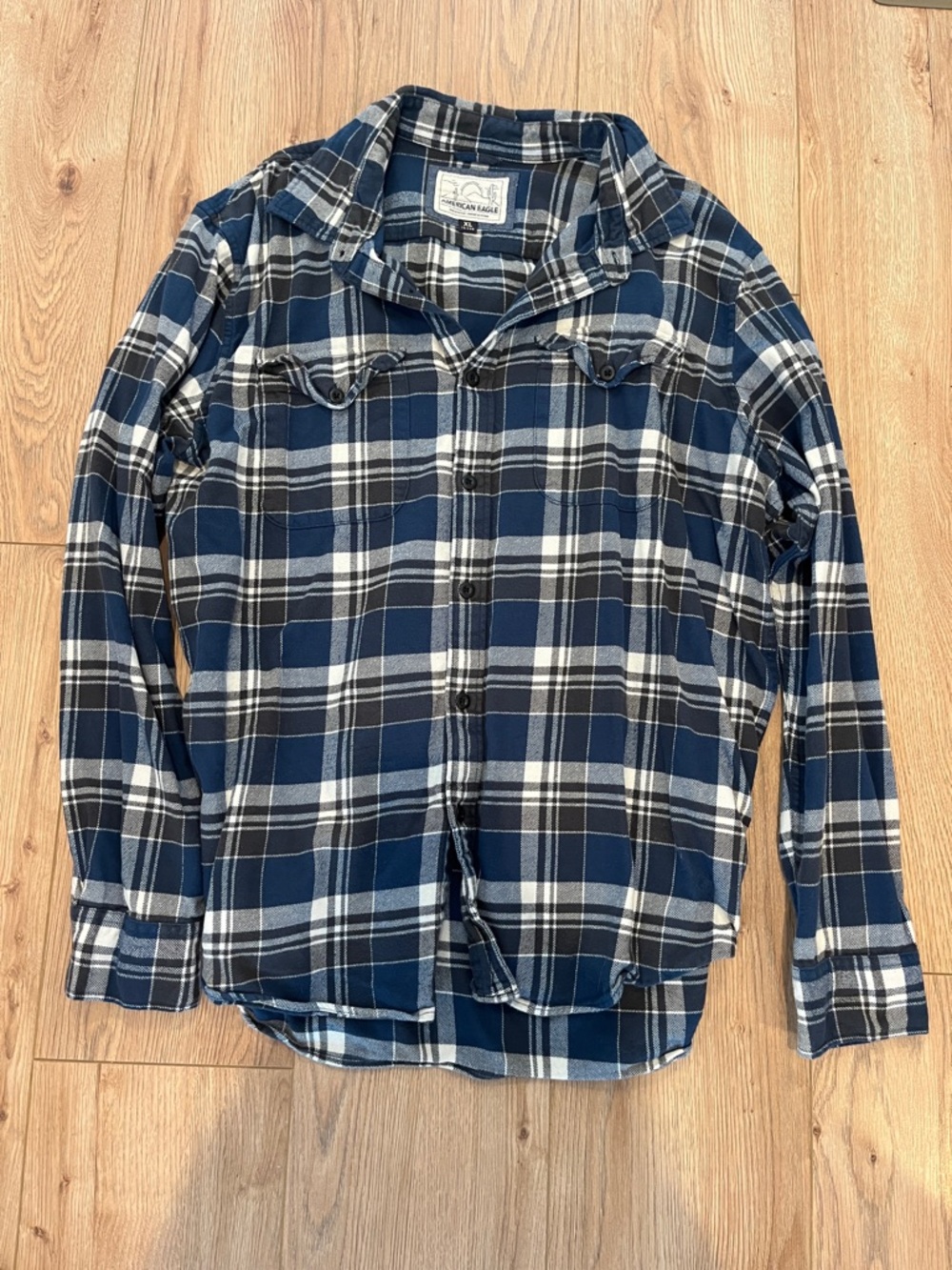 American Eagle Blue Plaid Button-Up Shirt